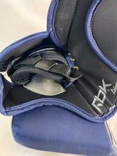 Used Reebok Premier II Pro Reg (Lt Hand) Sz Sr Ice Hockey Goalie Catcher