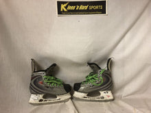 Nike Bauer Used Vapor XXXX Size 2.5 D Ice Hockey Skates