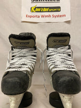 Used Nike Bauer Vapor XXXX Size 2.5 D Ice Hockey Skates