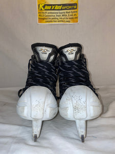 Used CCM Vector 4.0 Size 4 D Ice Hockey Goalie Skates