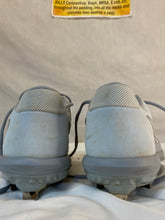 Used Nike Size 9 Grey Low Metal Baseball Cleats