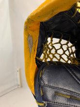 Used Reebok Premier II Pro Reg (Lt Hand) Sz Sr Ice Hockey Goalie Catcher