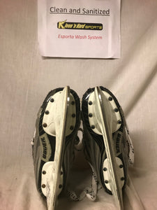 Used Bauer Vapor XIX Size 4 D Ice Hockey Skates