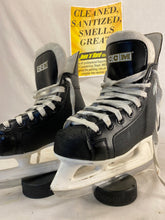 Used CCM Champion 90 Size 2 D Ice Hockey Skates